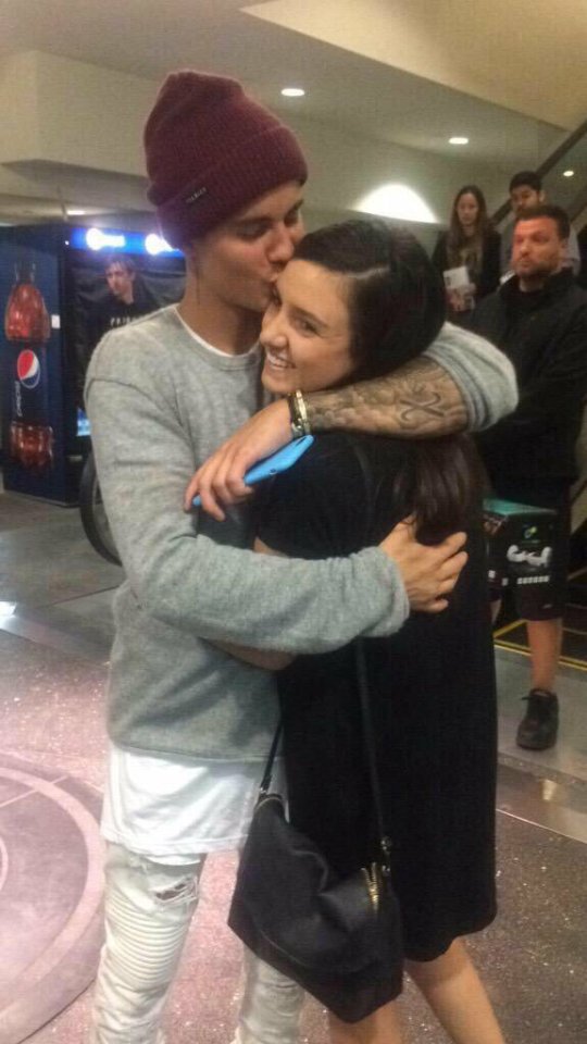 justinlovedgir2's tweet photo. bitmemiş amk bastırın #DreamTVdeBüyükFinal #JustinBieber https://t.co/izURw85fyv