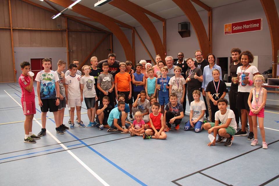 NadiaMezrar's tweet photo. Temps forts auj. pr clore un été "jeunesse" qui a tenu ses promesses #CapJeunes #Atoutsport #MaisondesLutins #LeManoir #SaintPierrelèsElbeuf https://t.co/mS4nqIO7LA