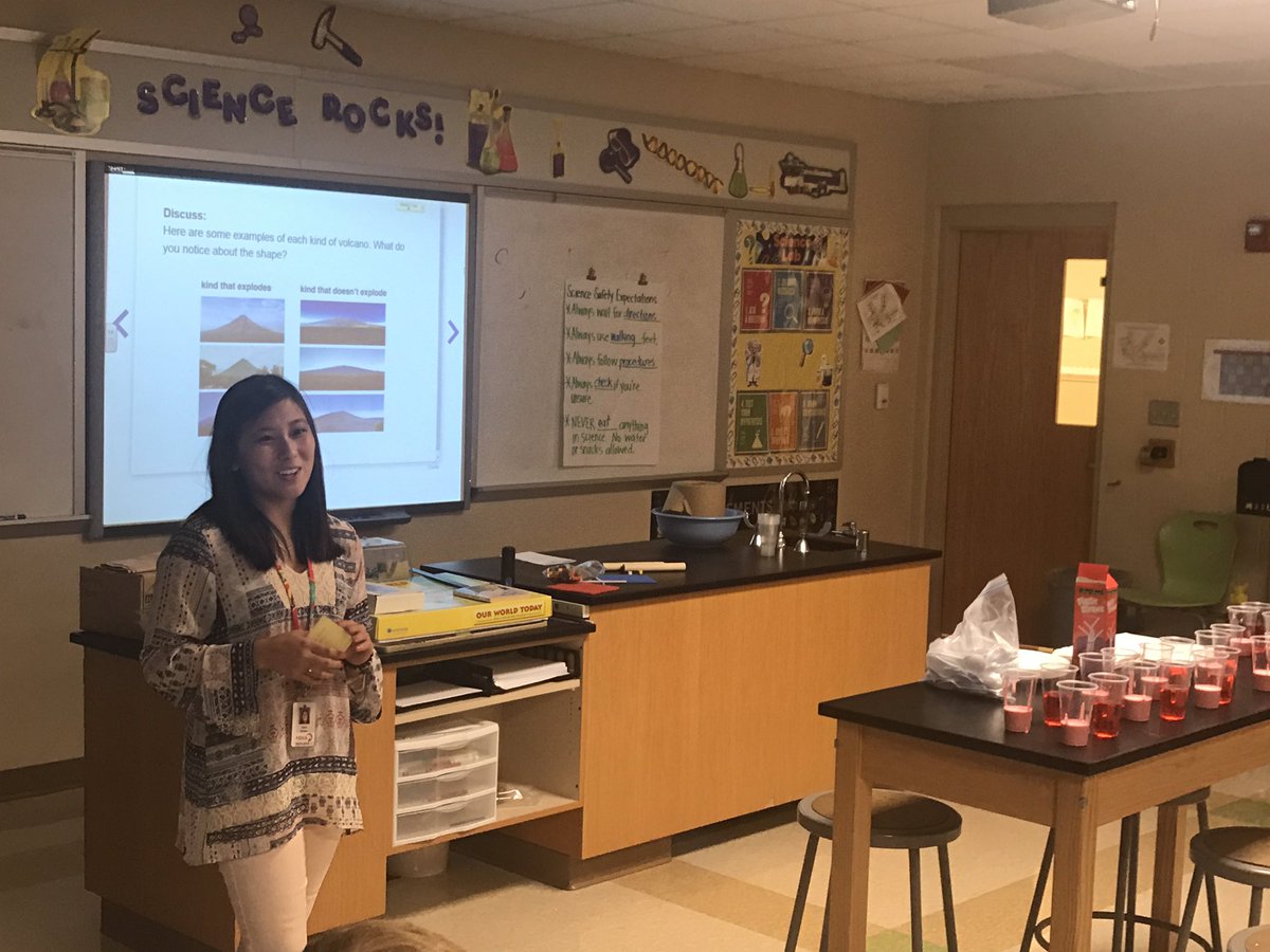 MoStateInterns's tweet photo. Intern Claire Wolken taught an engaging science lesson today. @NixAckerman @nixaschools https://t.co/b4FYdBAr9b