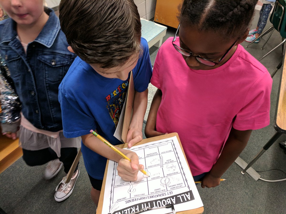 4thGrade_Buzz's tweet photo. A fabulous 2nd day!  We are building community by playing games and reflecting on our hopes and dreams. #HornetsHelpingHornets https://t.co/KqYrx7PZkU