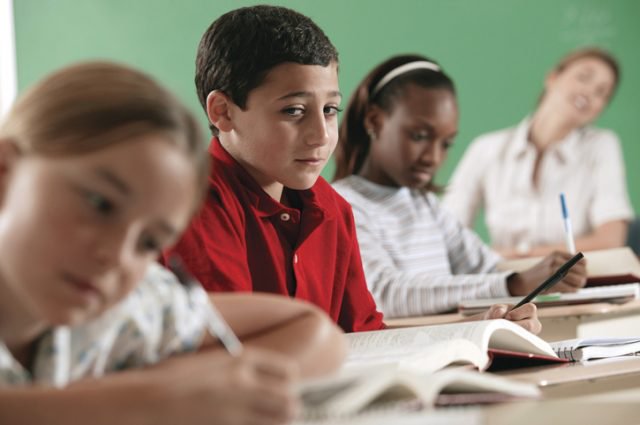 westernxpressca's tweet photo. Some tips from Kamloops to help your kids back to school anxiety https://t.co/jm8FaPiCuQ #tiptuesday  #backtoschool  #getinroutine #talking https://t.co/VZIkhQ99OI