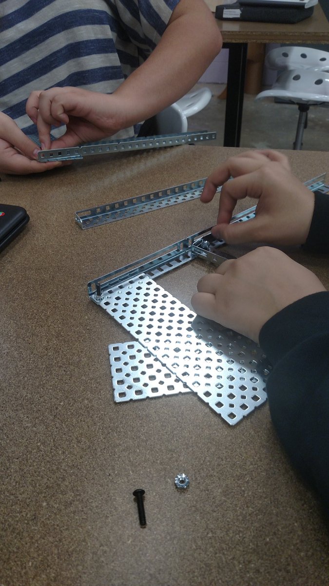 Vex builds to learn about giving directions. <a href="/RCEMiddle/">R.C. Edwards Middle</a>