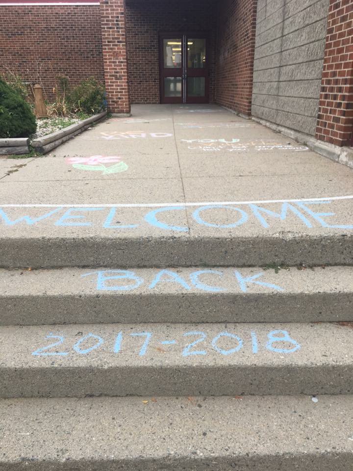 CurvinMcCabe's tweet photo. Welcome back messages to our students! Thanks everyone for a fabulous first day! @PawtucketSup https://t.co/SUYsSuuP2s