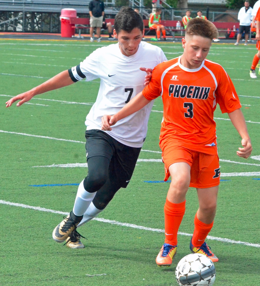 OneidaSports's tweet photo. #BoysSoccer: Spurgeon, Larsson net hat tricks for @Chitt_Bears in lopsided win over Phoenix.
https://t.co/WxHCX2YelC https://t.co/WxDe1KP66d
