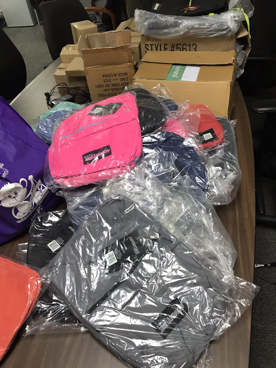 JacobsJameel's tweet photo. Alorica back to school give back. https://t.co/kO9uwIU53L