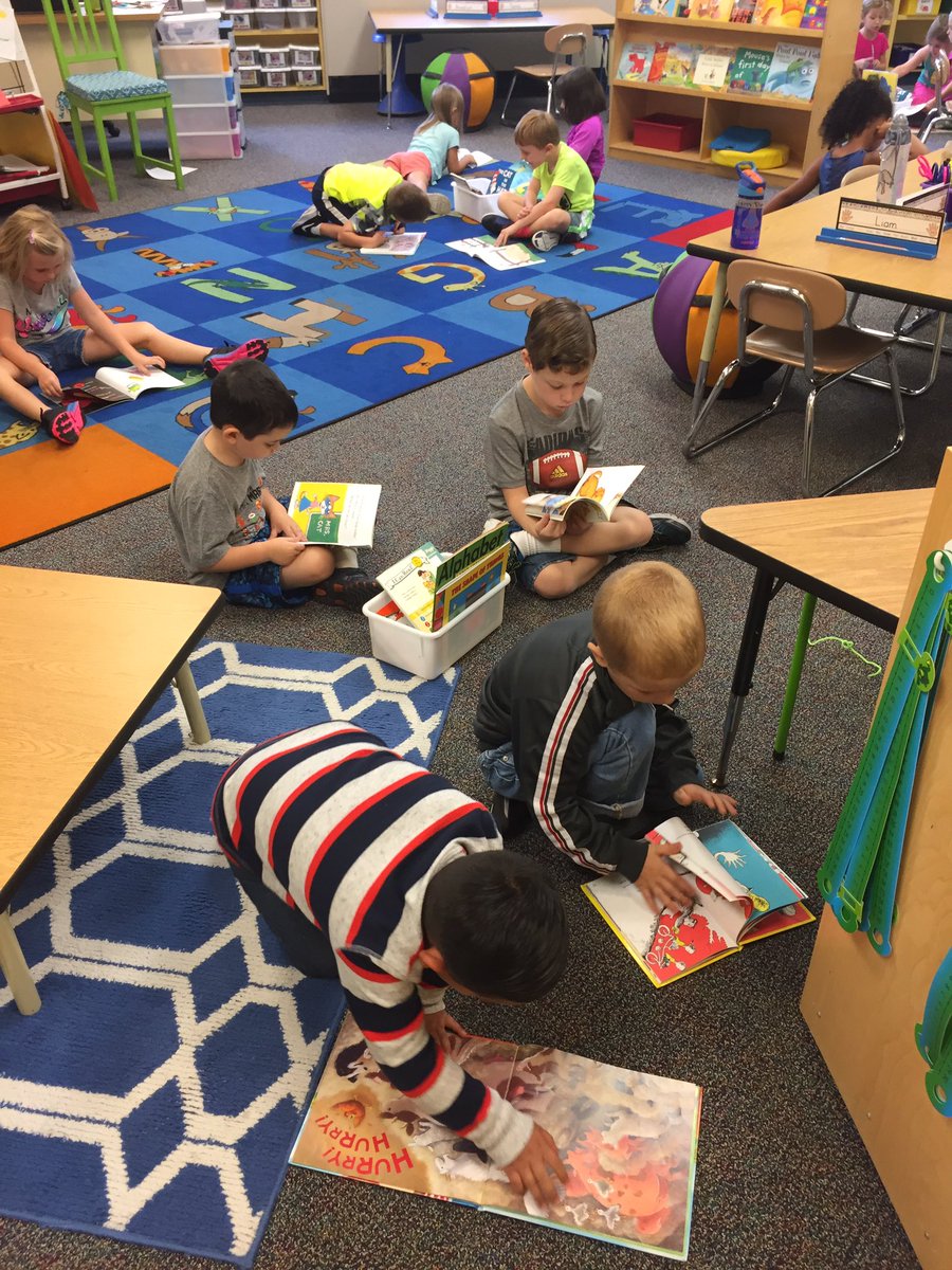 MrsDruwe1st's tweet photo. We are book lovers, not book bullies! #readingworkshop #kanelandkinders https://t.co/FKso5hbxXh