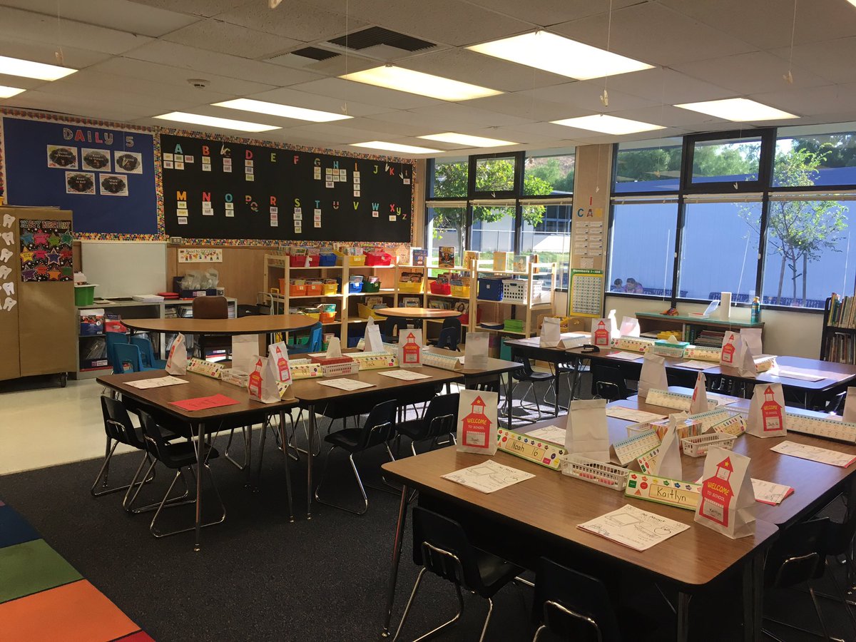 pompilioPVSD's tweet photo. So excited to begin another year at SRTMS! I truly love my job! @SRTMSEagles #firstgraderocks https://t.co/nelLh81VRB