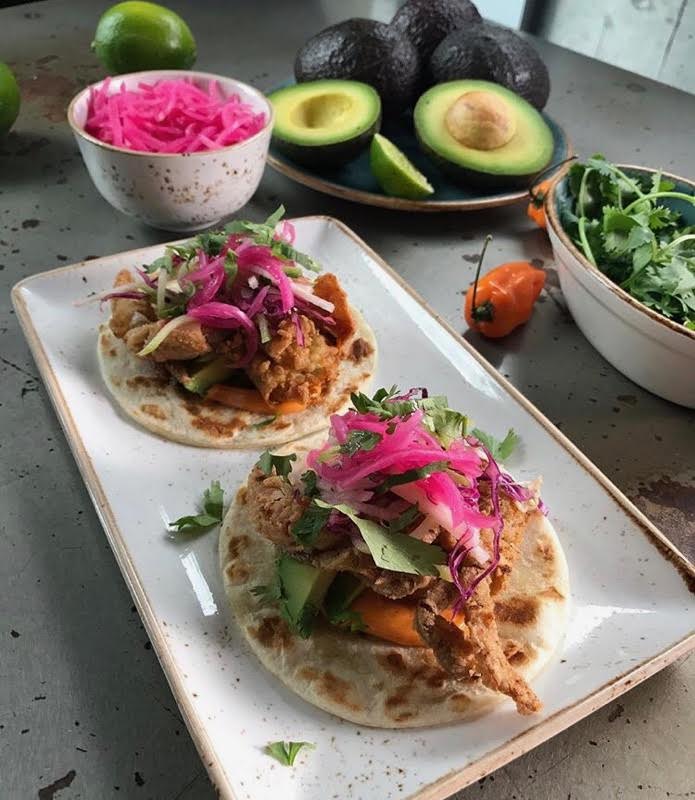 Spicin’ it up for #TacoTuesday with some Louisiana soft shell crab tacos. Be sure to try these at @johnnysanchezNO. #QueRico #nolaliving