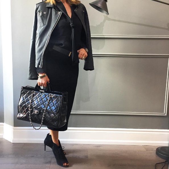 clementineslux's tweet photo. #Chanel 'Delivery Shopping Tote Bag' in black lambskin w silver hardware #style #luxury #thisisluxuryresale #clementinesluxury #aconceptshop https://t.co/FFrFKSjFpk
