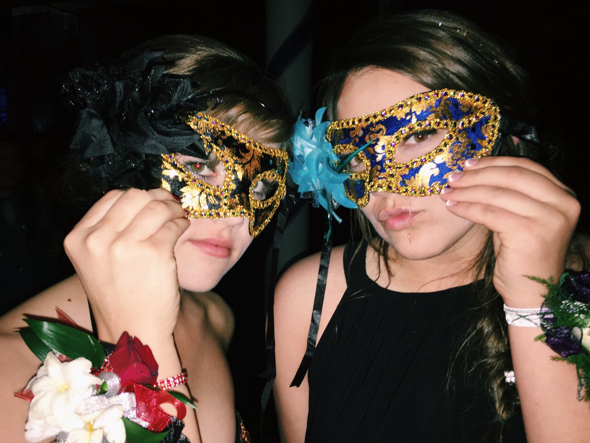 dawsynkristyne's tweet photo. hbd ken!! congrats on another trip around the sun!! still not convinced you're related to Kevin Bacon... but miss ya bunches ππΏβ¨#jebidiah https://t.co/xslUszRWS5