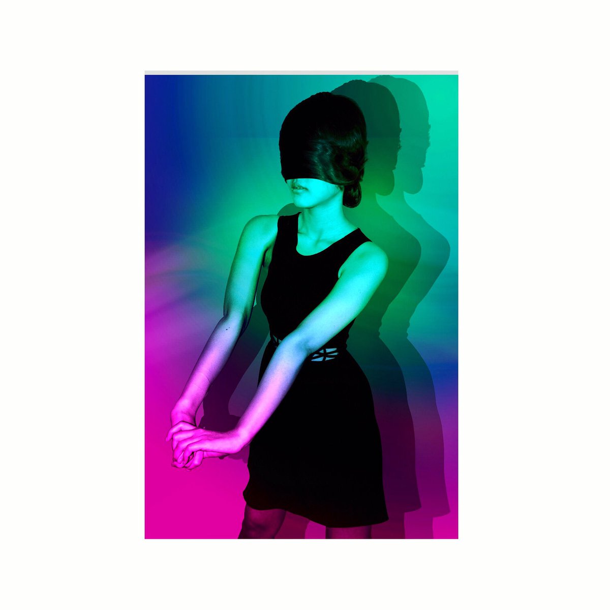 GoldM_image's tweet photo. Angry #struggle #photography #Photoshoot #fashionphotography #fashion #moodygrams #mood #😡 #female #asian #color https://t.co/igoyWD2P98