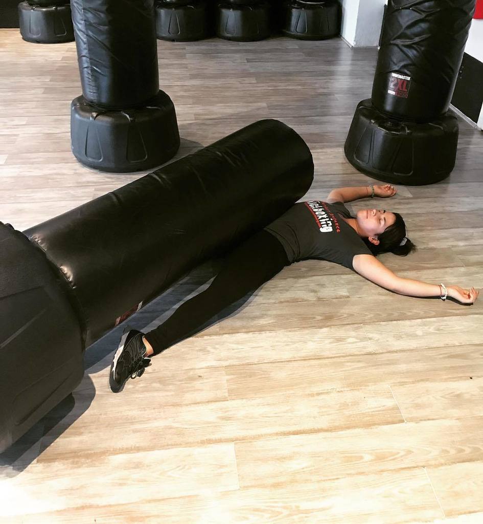 PerfectBalance_'s tweet photo. Sometimes the bag wins... so you declare a REMATCH!!! 💪🏻👊🏻🥊
Instructor @lisriv22 #perfectbalancekickboxing #iamtheperfectbalance #southmiam… https://t.co/Q5YzpFkGBq