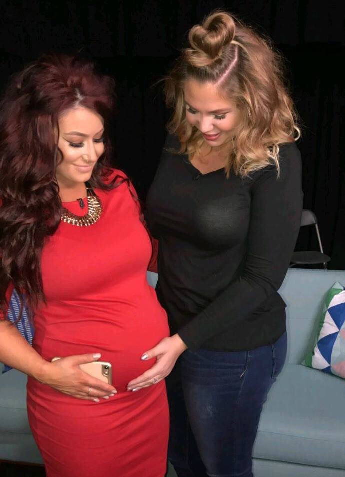 kailynlfans's tweet photo. Happy birthday pretty mama 😻❤️ @ChelseaHouska https://t.co/hyalADDOJz