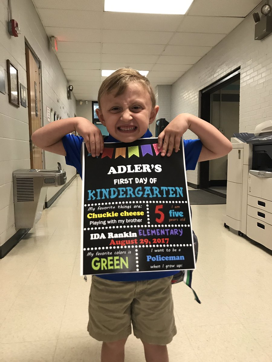 RebeccaAbernat2's tweet photo. Adlers first day! #BacktoSchoolon9 #FirstDayGaston #rankinelementary #GCSFirstDay https://t.co/kX6ltIIGe0
