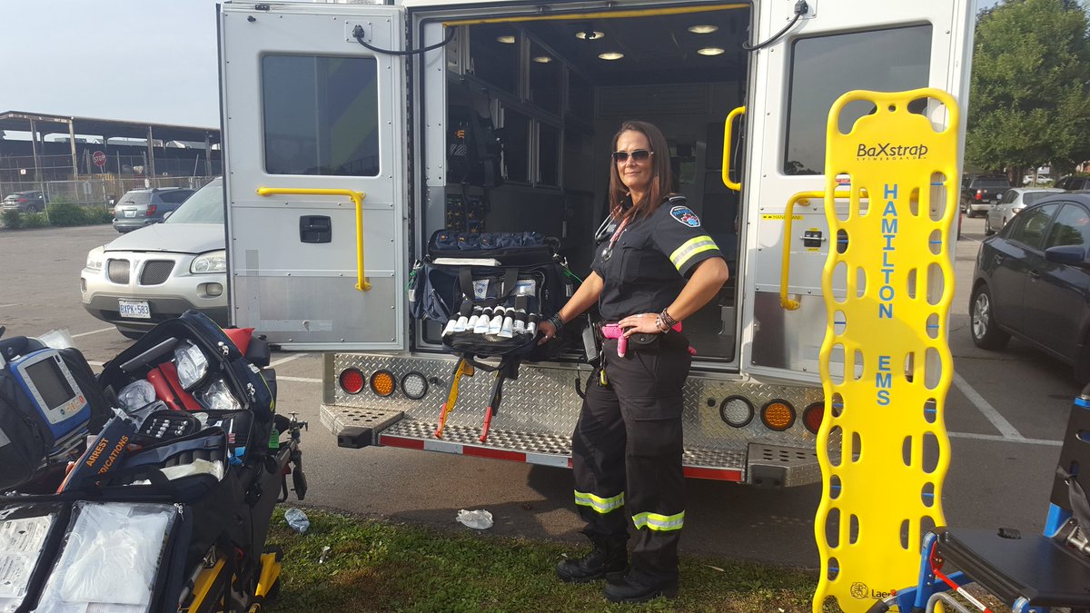 HPS_Paramedics's tweet photo. @hemsparamedics are @ #PinkyLewis Rec Center for the #LIFT #Churchs #Carnival #BridgingTheGap w/ #Hamilton #CORE Come & say hi!! https://t.co/g5qNpn8gqV