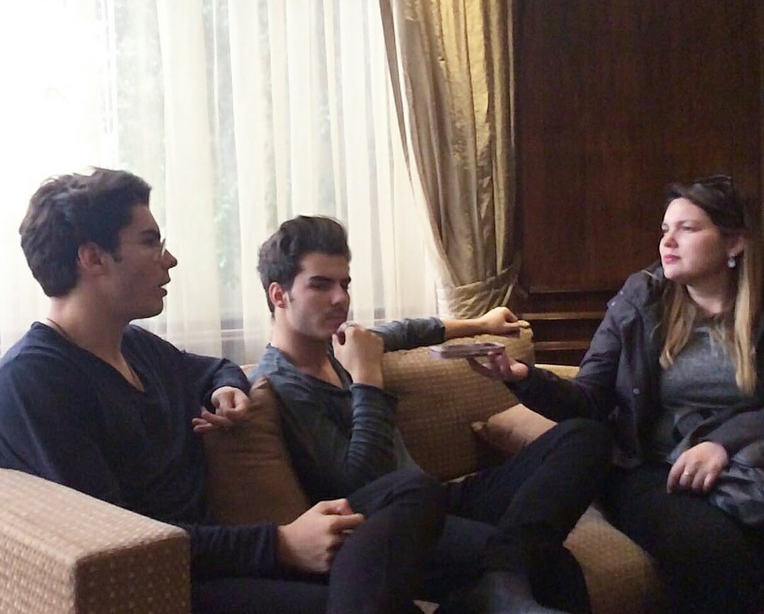 auryndgemelierd's tweet photo. Entrevista😊😊 a @DanieloviedoM @_jesus_OM https://t.co/fwKIxMf1wi