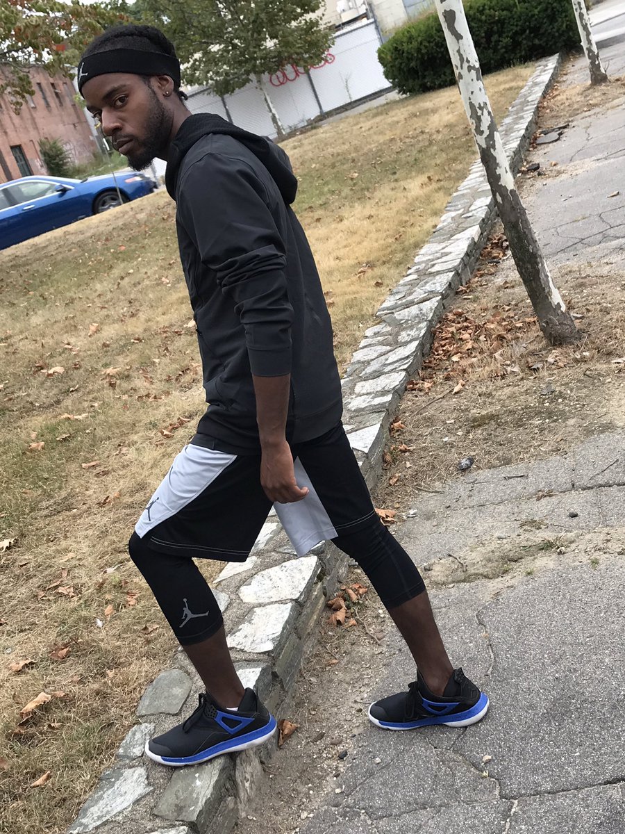 BBOYBrawleyxB's tweet photo. Jordan Training / Dri-Fit ft Air Jordan Fly '89 #BBOY #WeAreJordan #BeastCoast #BOSTON #EastCoast #JordanTraining #JordanFly89 #NikeAthlete https://t.co/xy6PWmM9PA