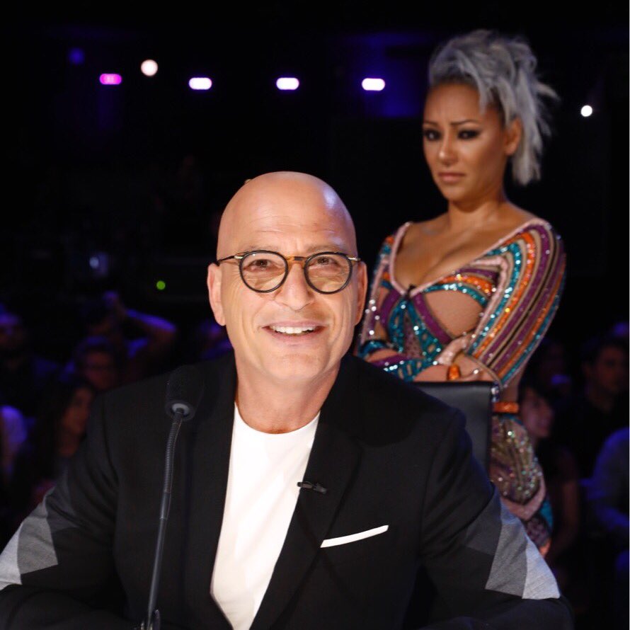howiemandel's tweet photo. Retweet if you're excited for @AGT tonight https://t.co/ag4Lm0ENCb