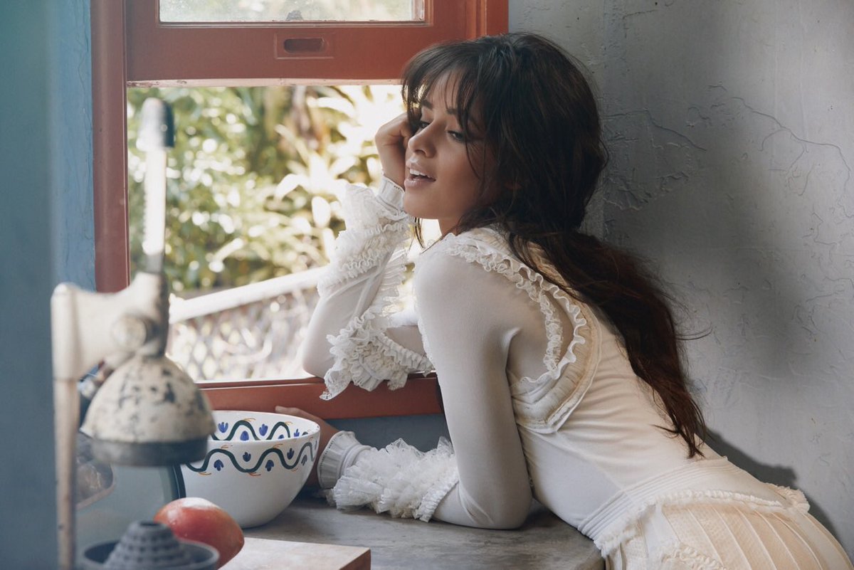 Camila_Cabello's tweet photo. ❤❤❤❤🌸@rollacoaster https://t.co/htkJunD0AM
📷 @dennisleupold
💃🏻@_ToniBlaze
💇🏻 Peter Savic
💄@allanface https://t.co/duWHTPrdtT