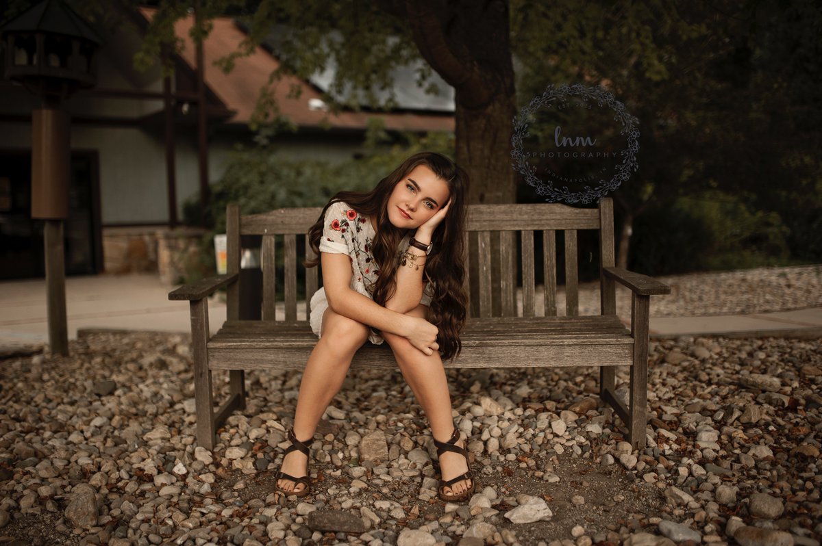 lnmphotographyy's tweet photo. Look at this beauty from the Class of 2018! 
#Classof2018 #seniorpictures #seniorphotographer #photography #indianapolis #fishers #seniors https://t.co/npA7L3OShw