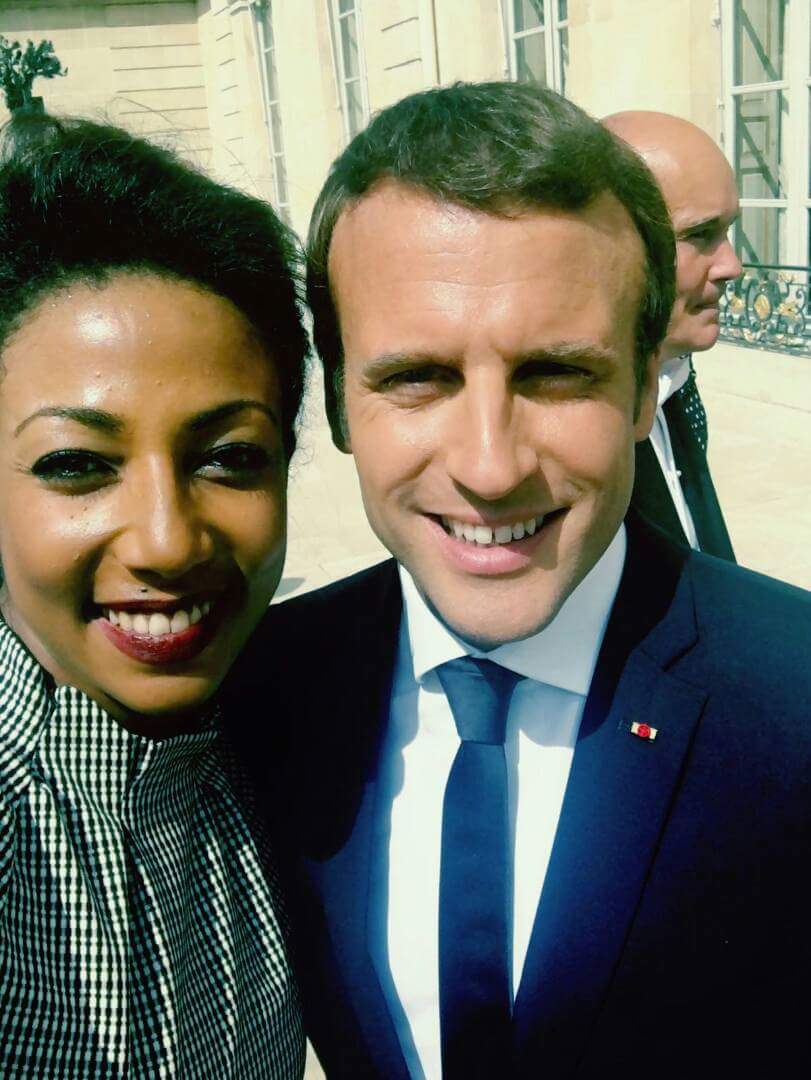 Lepaystchad's tweet photo. Vanessa #Moungar honorée par  @EmmanuelMacron  au Conseil #Présidentiel pour l’#Afrique
#Adjib
https://t.co/V56BXu97BQ https://t.co/t1ay0FtJoQ