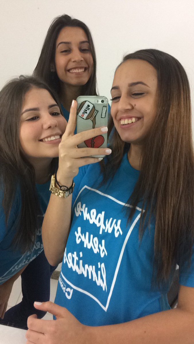 juliaexplica's tweet photo. que dia hoje c meus amores ❤❤ #vemenem #masvemdevagar https://t.co/4c18Yo7do7