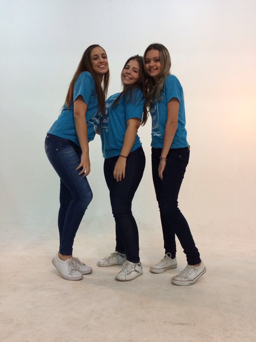 juliaexplica's tweet photo. que dia hoje c meus amores ❤❤ #vemenem #masvemdevagar https://t.co/4c18Yo7do7