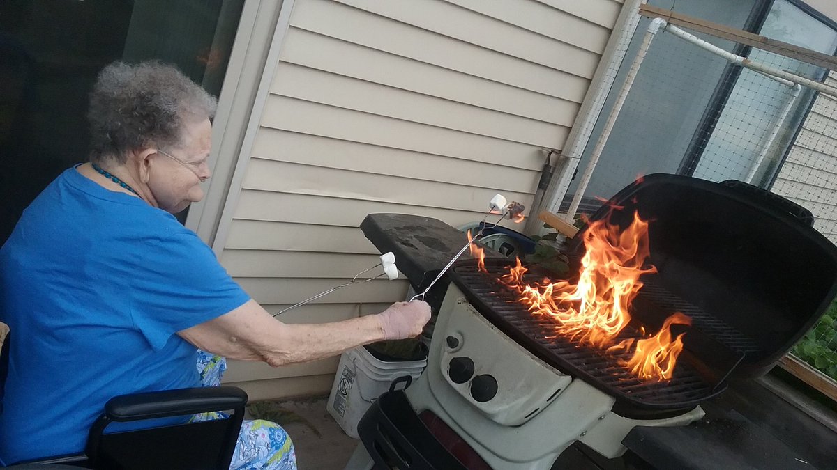 granderondeLEC's tweet photo. When National S'mores Day is this month... You make S'mores with what you got! #FrontierCulture https://t.co/Ny2SCoWf8d