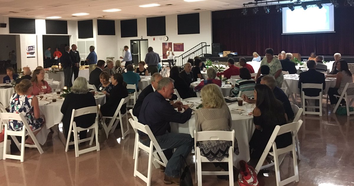 ksbanews's tweet photo. KSBA is in Webster Co. tonight for the Second Region Fall Meeting. Thanks to State Rep. @MelindaPrunty and State Sen. Ridley for joining us. https://t.co/A1jGpsudoP