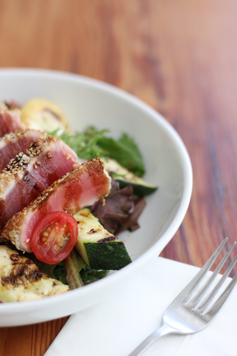 1810Restaurant's tweet photo. A perfect salad on a warm summer night! Come try our Seared Ahi Salad with fresh cherry tomatoes and grilled zucchini! #1810Restaurant https://t.co/8GbxdHsYjP