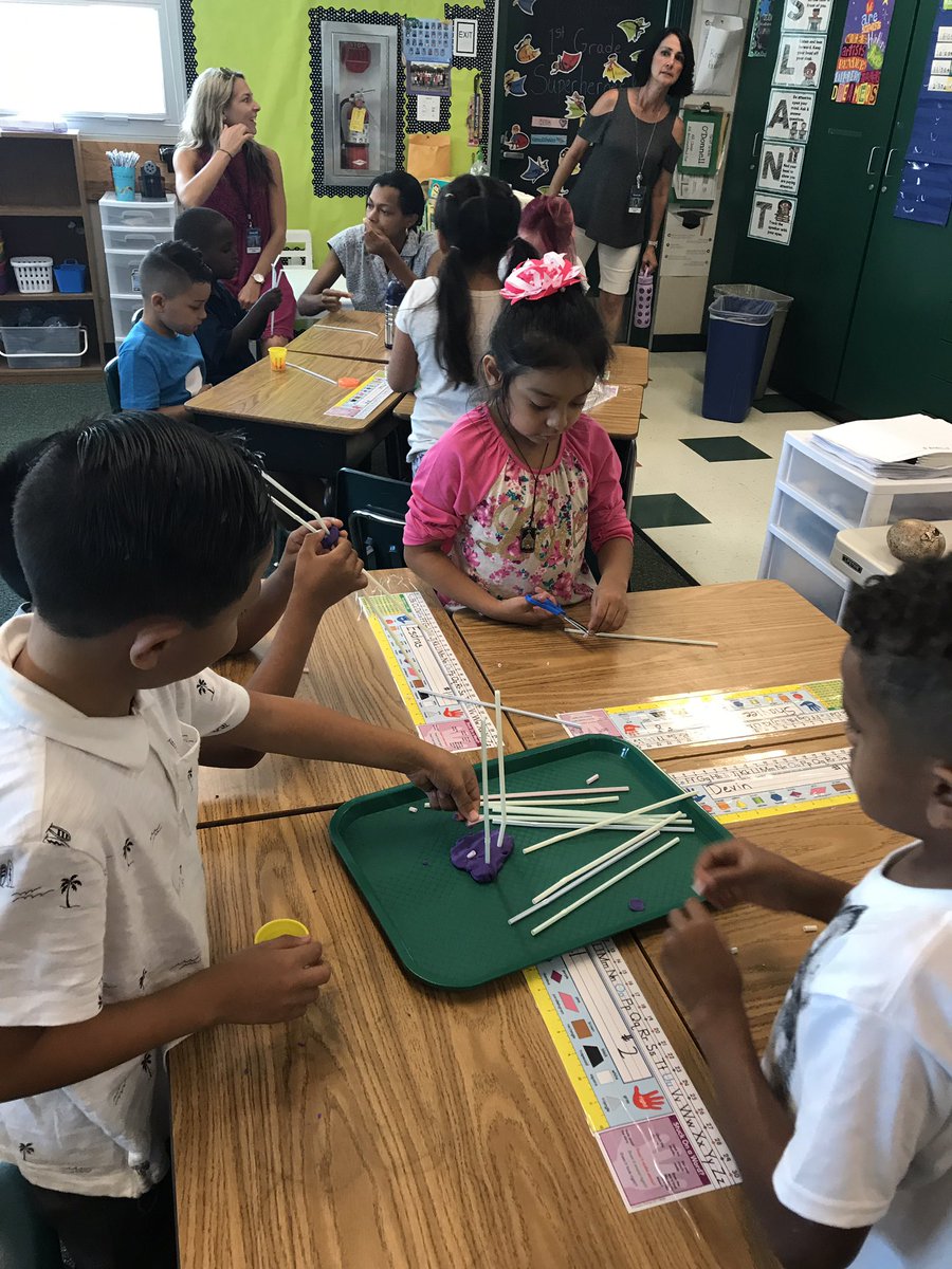 Building tall towers using play dough and straws....
#cusdlearns