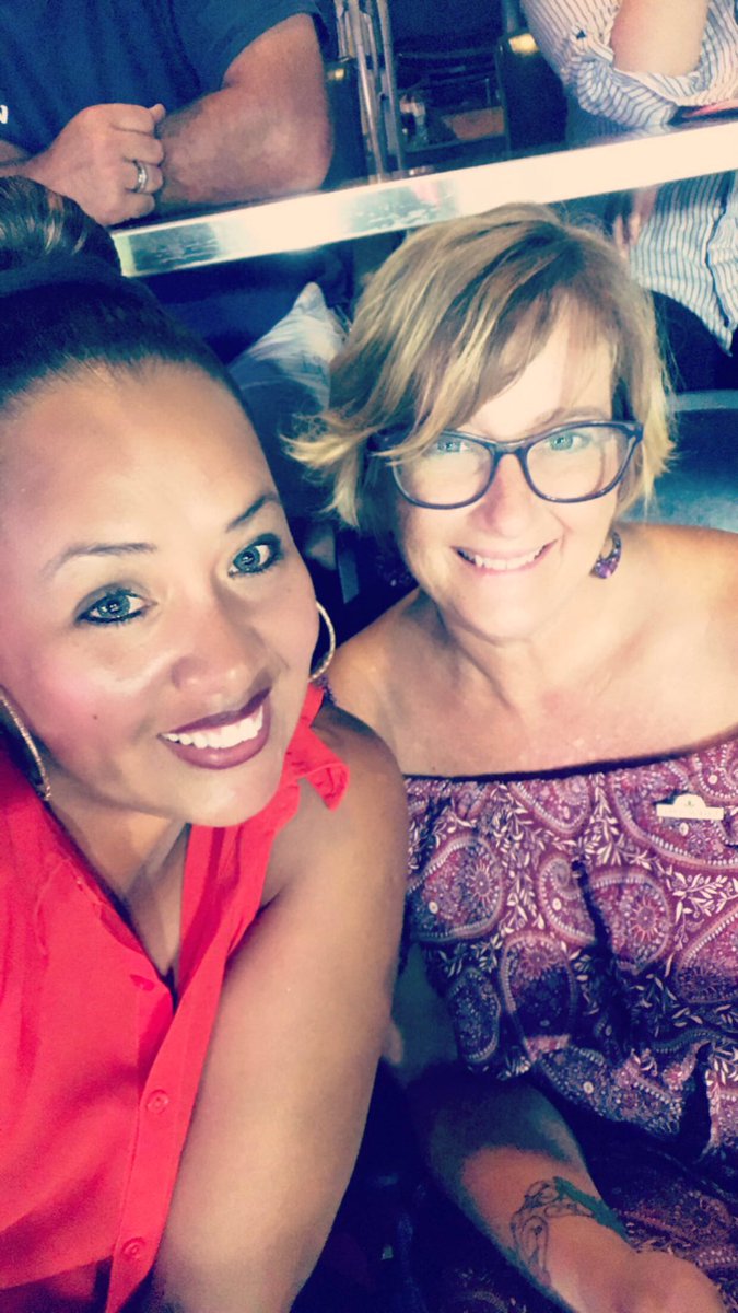 EdelCVernazza's tweet photo. Enjoying our time #SDINHD #SanDiego #SDPadres #SDSBF #Fun #Baseball https://t.co/PYxISM9aCE