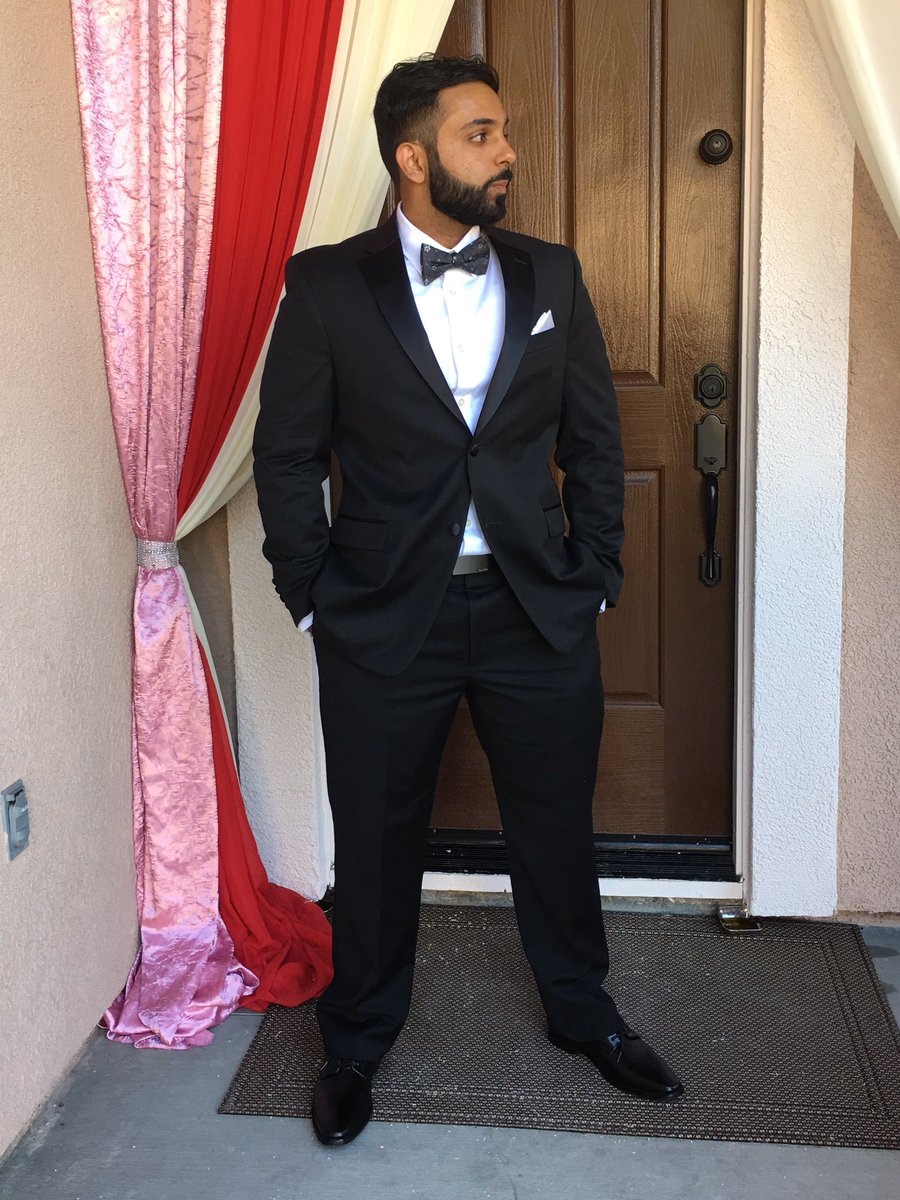 thebearddd's tweet photo. #PunjabisBreakTheInternet https://t.co/1AJBgsdPT3