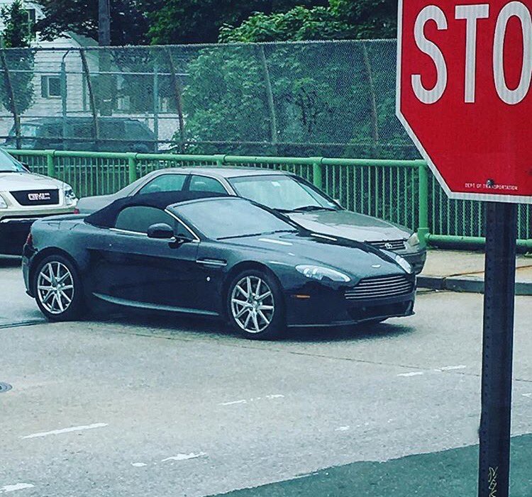 CARTXT_'s tweet photo. #goals #goals😍 #goals❤️ #goal #astonmartin #dreamcar #dream #dreaming #seriously 
With @CARTXT_ let this driver know how you're feeling 👍😁😳😉 https://t.co/dw5BAMoyjh