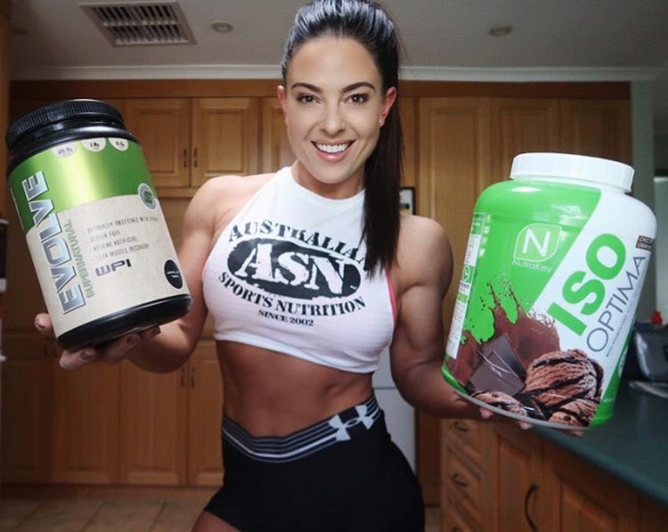 Nutrakey's tweet photo. What's your favorite Nutrakey protein? @triniti_jean chooses ISO Optima! 💪🏼🍫 #regram #isoprotein https://t.co/X1nlbdBGIL