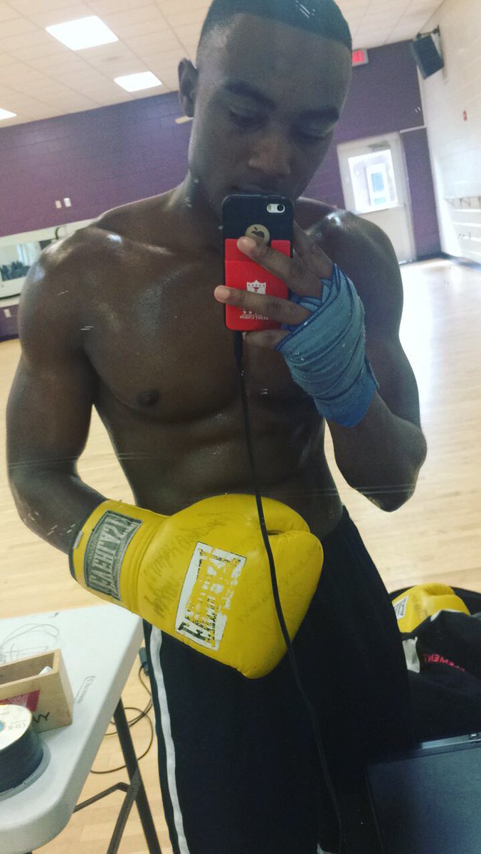 iconicnewberry's tweet image. Come out that dungeon a monster #AllEyezOnMe #atlbound #atlantaboxing