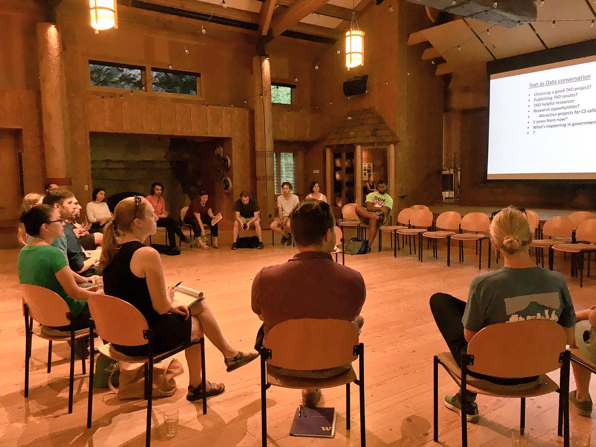 Poli Informatics tweet media