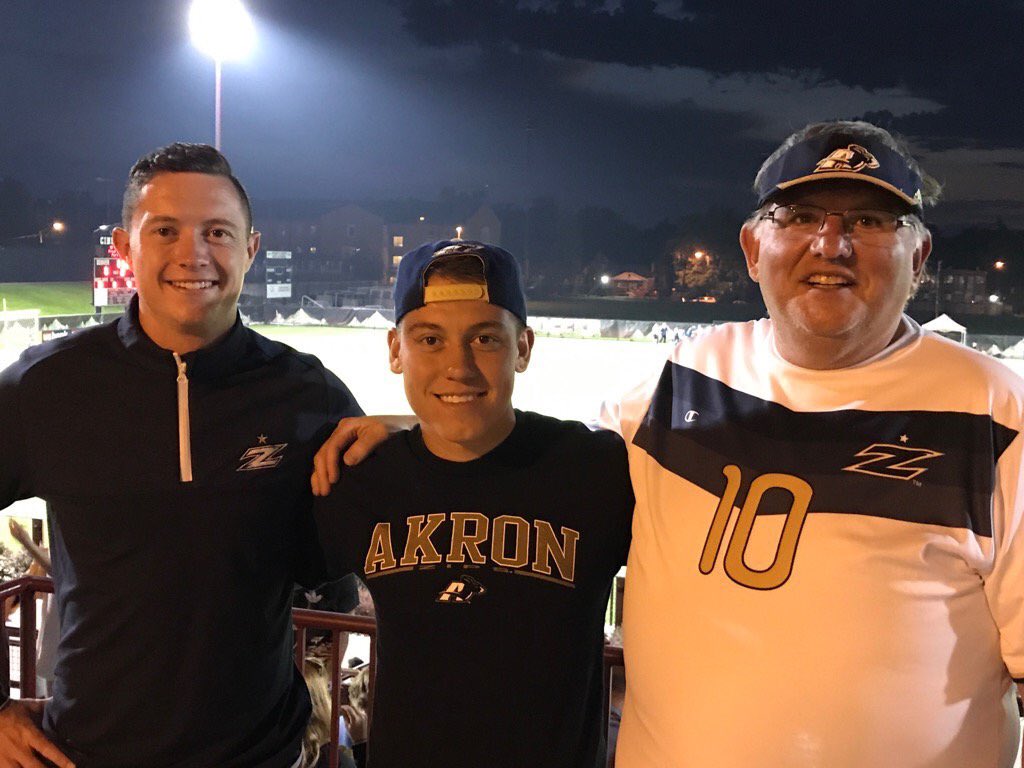 SernaDillon's tweet photo. Great catching up with these guys last night at the game. Goodluck Akron the rest of the season ⚽️🏆 @ZipsMSoc @felliott330 @RobbieDerschang https://t.co/VsqsSQwPSL