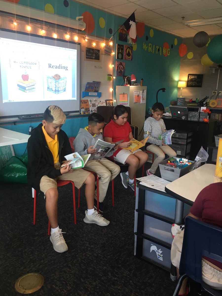 LaceyEdley's tweet photo. Real reading vs. Fake reading #actitout #learningbehaviors @LakelandES https://t.co/LsNlOEqgEa