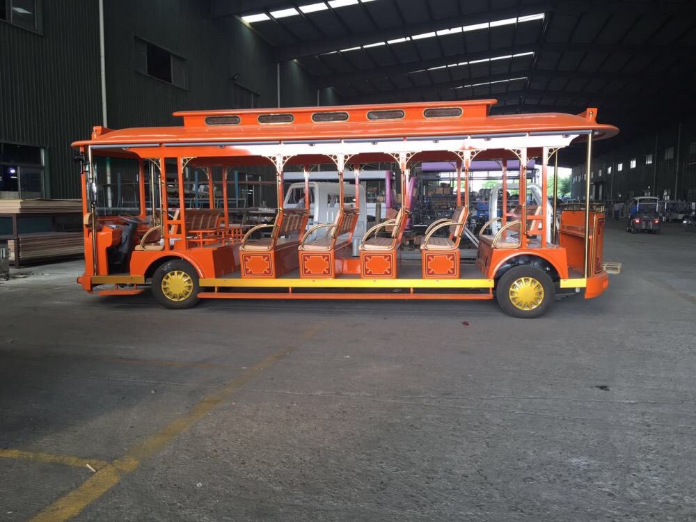 Jacobravo's tweet photo. Electric bus with Curtis controller, Trojan battery, delta-q charger. #electricbus #electricshuttlebus #touristbus #shuttlebus https://t.co/DTstz0Z5XU