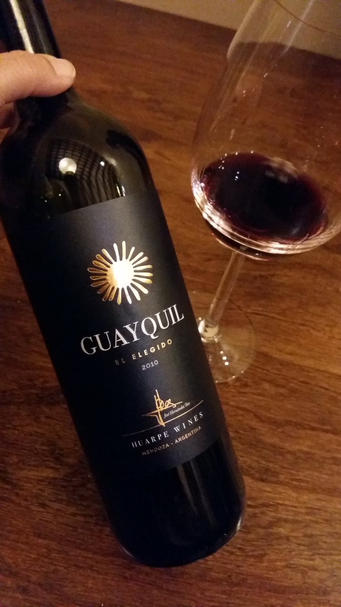 yennysuarezc's tweet photo. Un vino que sin duda ningún amante del vino debe dejar de probar @Huarpewines complejo, armonioso, sinfonía a pleno #winelovers lo ame https://t.co/QcEN2tvVKj