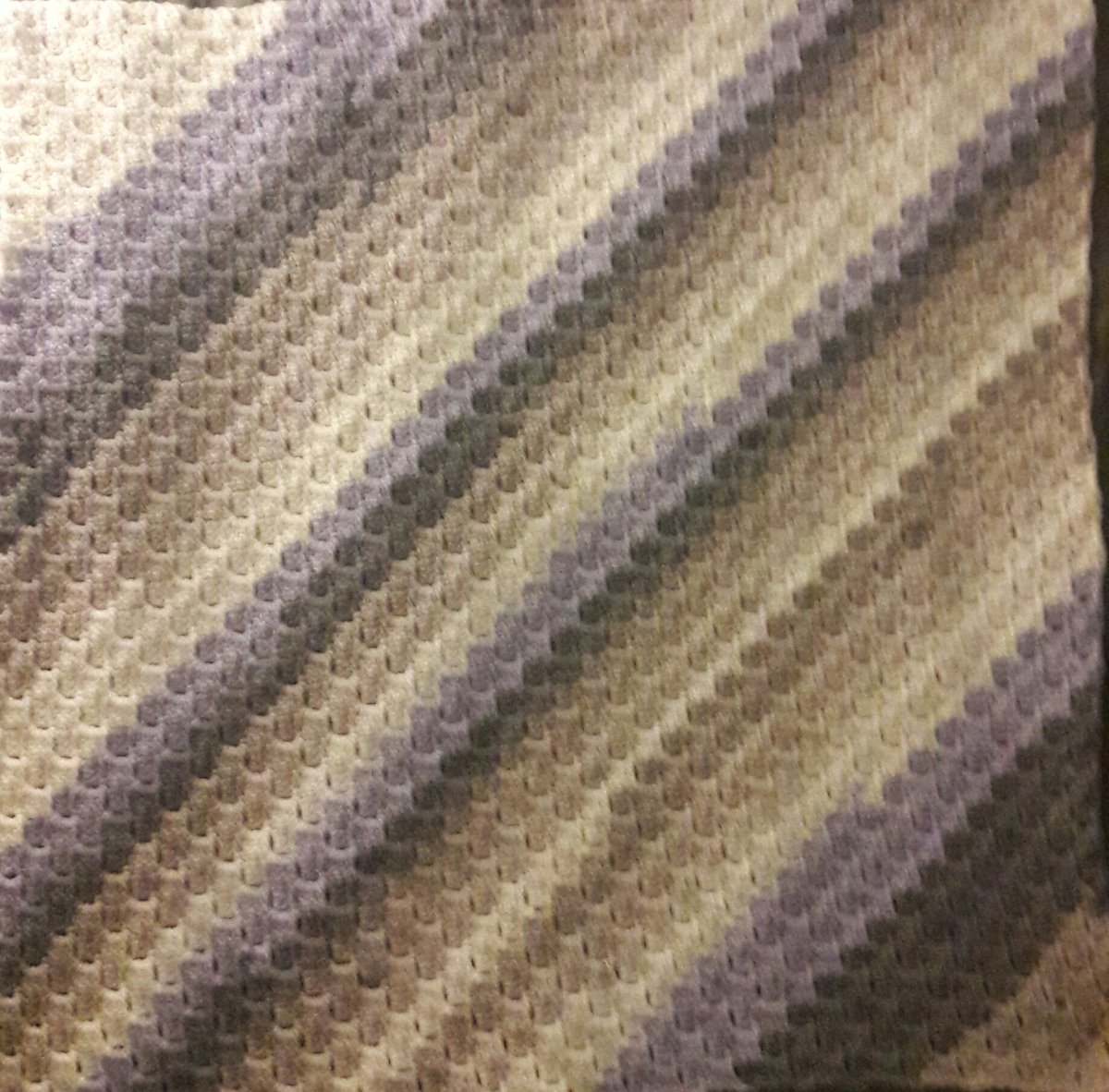 LisaFerg1982's tweet photo. Thank you #bellacococrochet for the awesome c2c tutorial! I love how my blanket turned out https://t.co/ELhmpsfx73