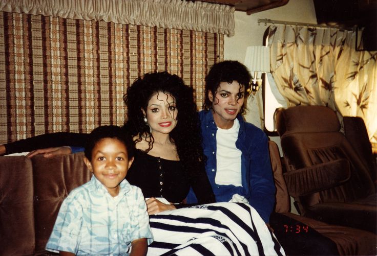 Me Latoya &amp; Michael <a href="/BadHumanNature/">ᴷᴵᴺᴳ ᴼᶠ ᴾᴼᴾ</a> @BadGirlLaToyaJ