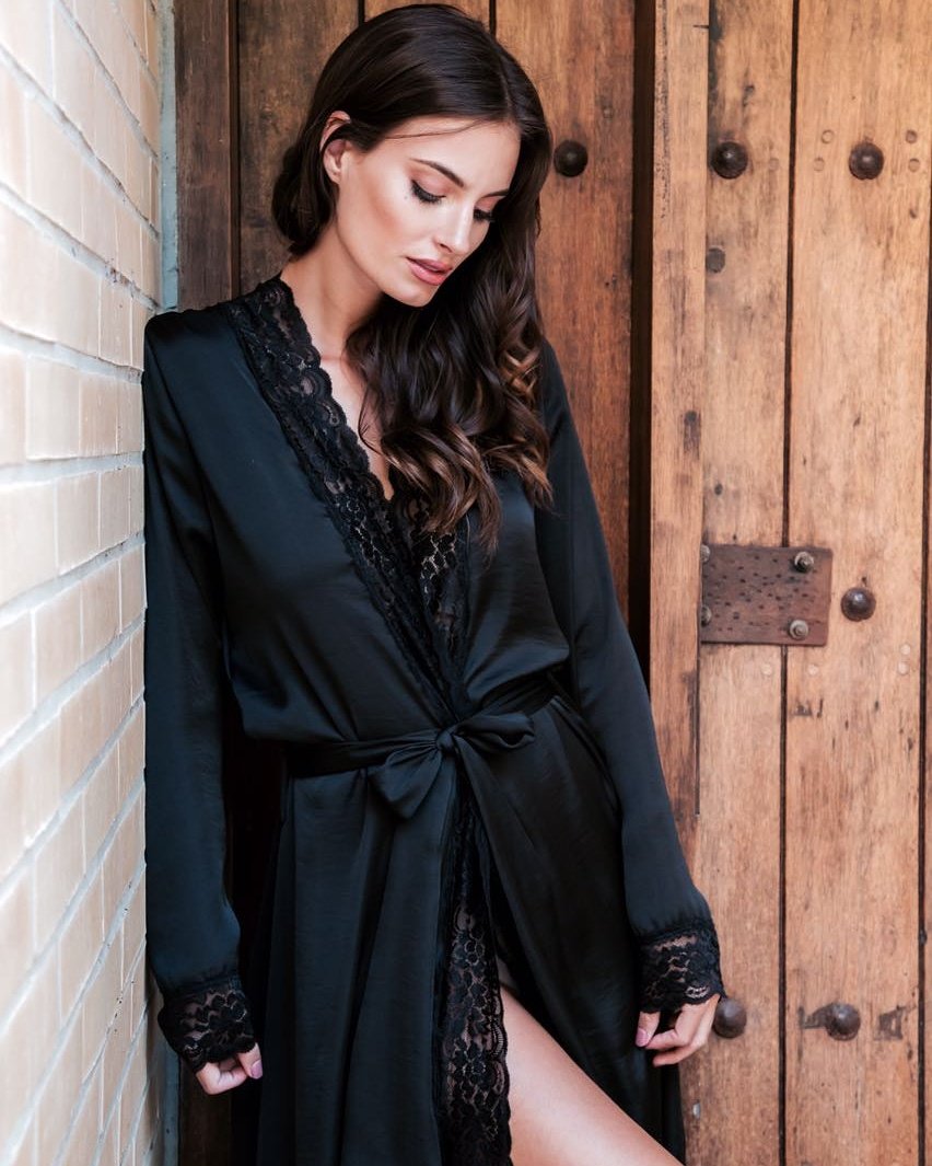 iarriaga33's tweet photo. El negro siempre sera una buena opción, incluso para estar en casa ((♠️))
.
#Isasworld #mood #ootd https://t.co/xnzIZ07NQY