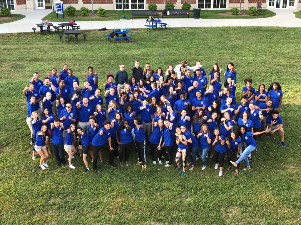 ResLifeJeanie's tweet photo. #Support! @CCSURESLIFE staff #gotyourback! 💙these guys, you will too! Special things about @CCSU ☮️💟and Hammocks! https://t.co/RgXz84Q50i