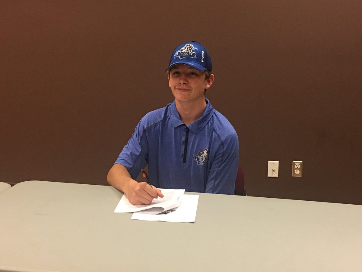 Happy to have signed with such a great organization <a href="/victoriaroyals/">Victoria Royals</a> .