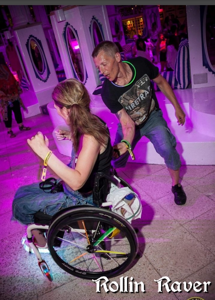 Rollin_Raver's tweet photo. @hotfestivals This was Me and my @eliboejangles eliat #sos2016 #esparadis #esparadis where had our 1st night dancing all night 2gether. I'm a Tetraplegic https://t.co/eA53cXdq3A