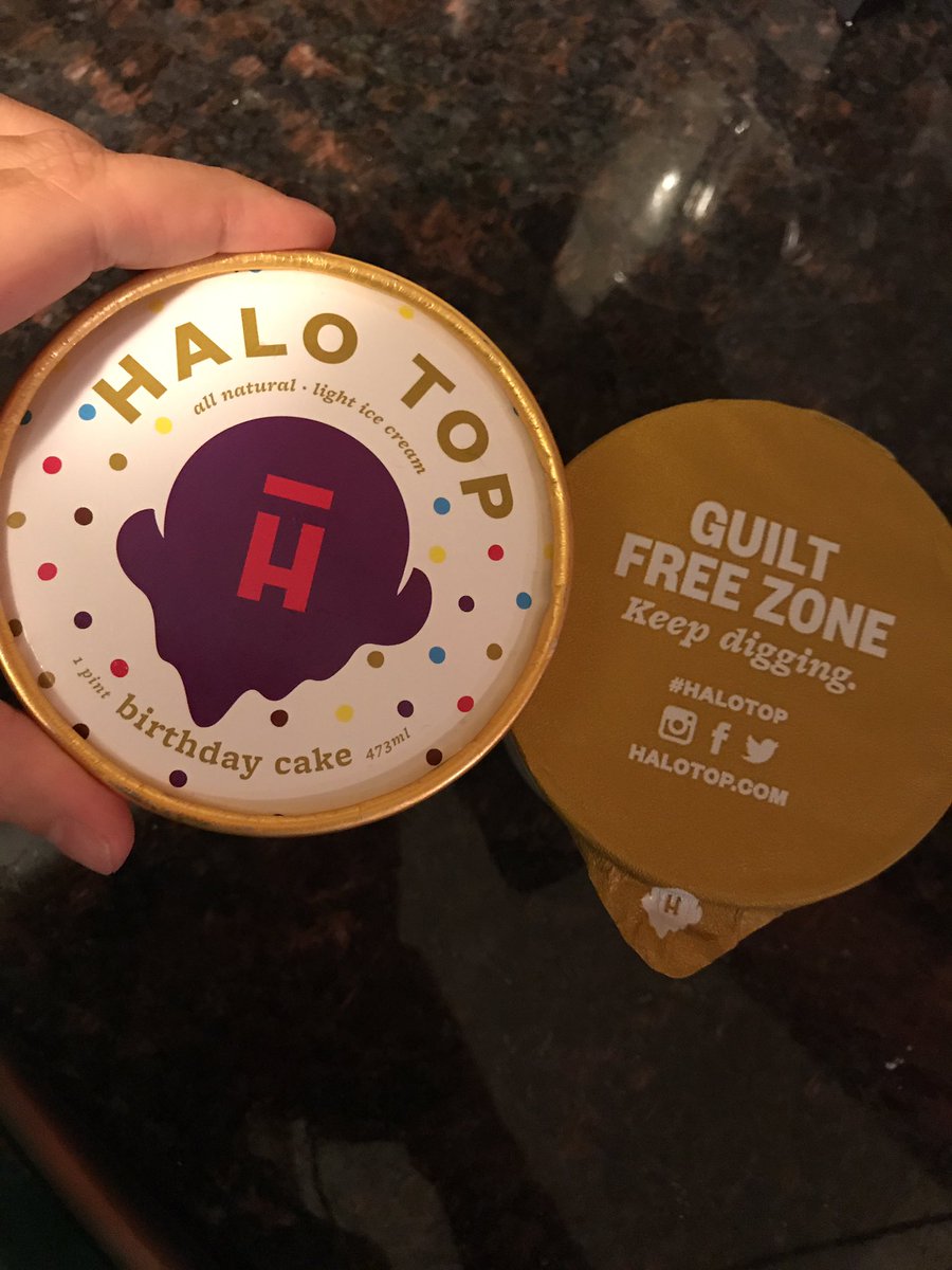_brookax's tweet image. First time trying a halo top. Let's see what it's all about. 😋#HALOTOP #birthdaycake