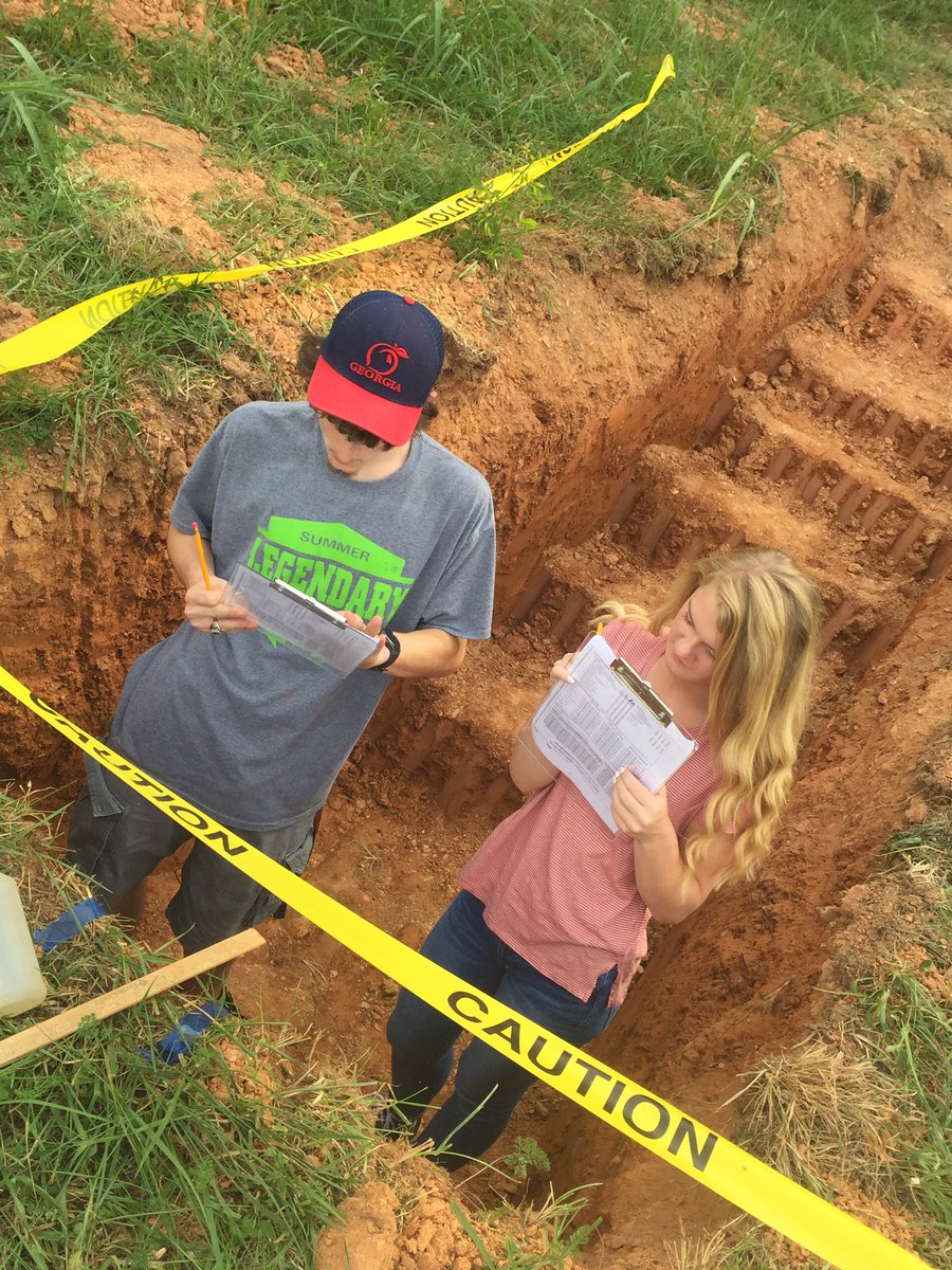 Dade_CountyFFA's tweet photo. Dade County FFA members practicing for competition in a few weeks #dchsffa #theyknowdirt @JanIHarris @DadeCoHigh @DrCantrellDadeC https://t.co/c7CP7XuRVC