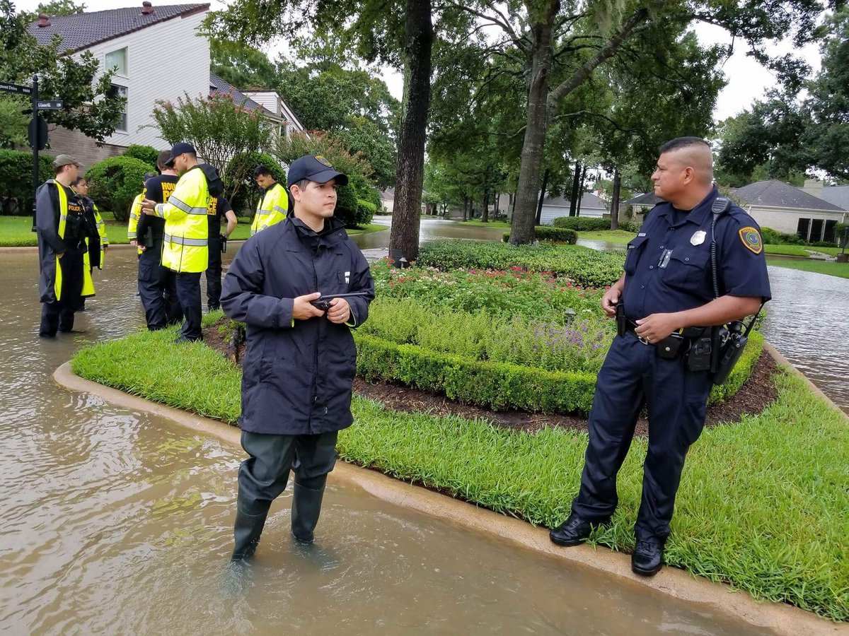 houstonpolice's tweet photo. It has been a long day with strong emotions. We are still here working in our community. There was even a glimmer of Sun #HoustonStrong https://t.co/1nzhF9NMiE